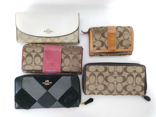 COACH Signature Coach Wallet Signature 5 Points Wallet