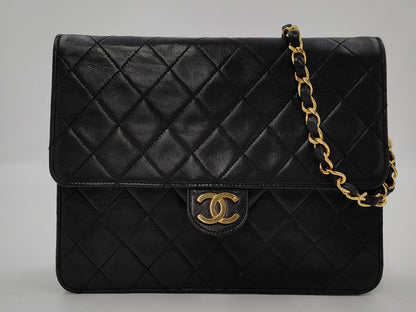 CHANEL Matlasse Lambskin Pushlock Chain Shoulder Bag Shoulder Bag