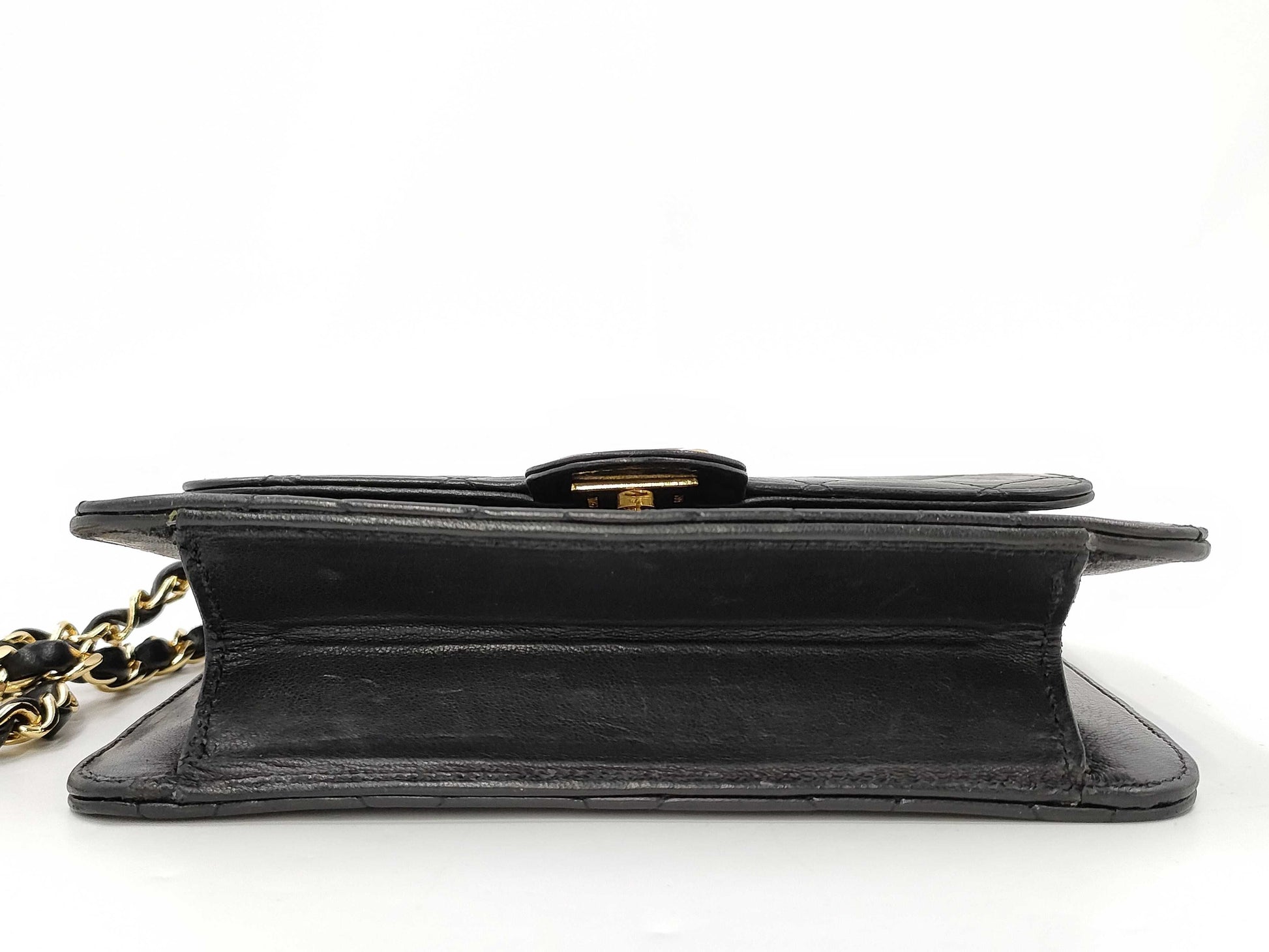 CHANEL Matlasse Lambskin Push Lock Chain Shoulder Bag with Seal 2nd Line Shoulder Bag