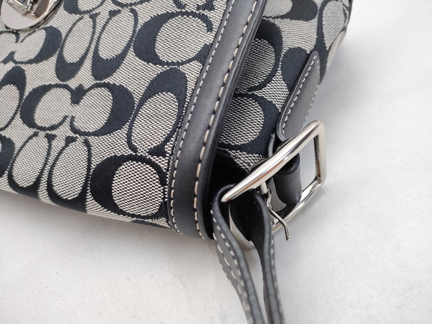 COACH Signature Coach Signature Shoulder Bag Shoulder Bag