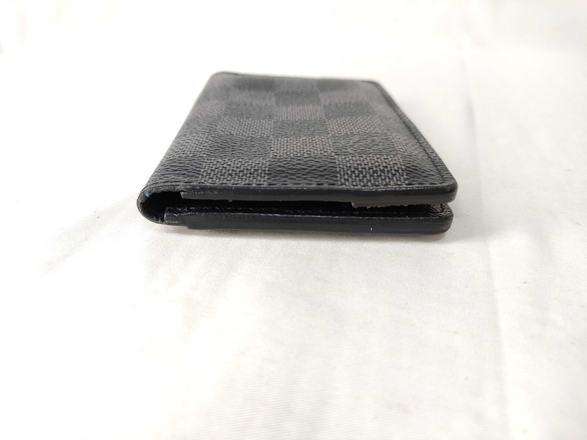 LOUIS VUITTON Damier Graffit Louis Vuitton Damier Graffit Organizer de Poche Card Case Card Case, Pass Case, Business Card Holder