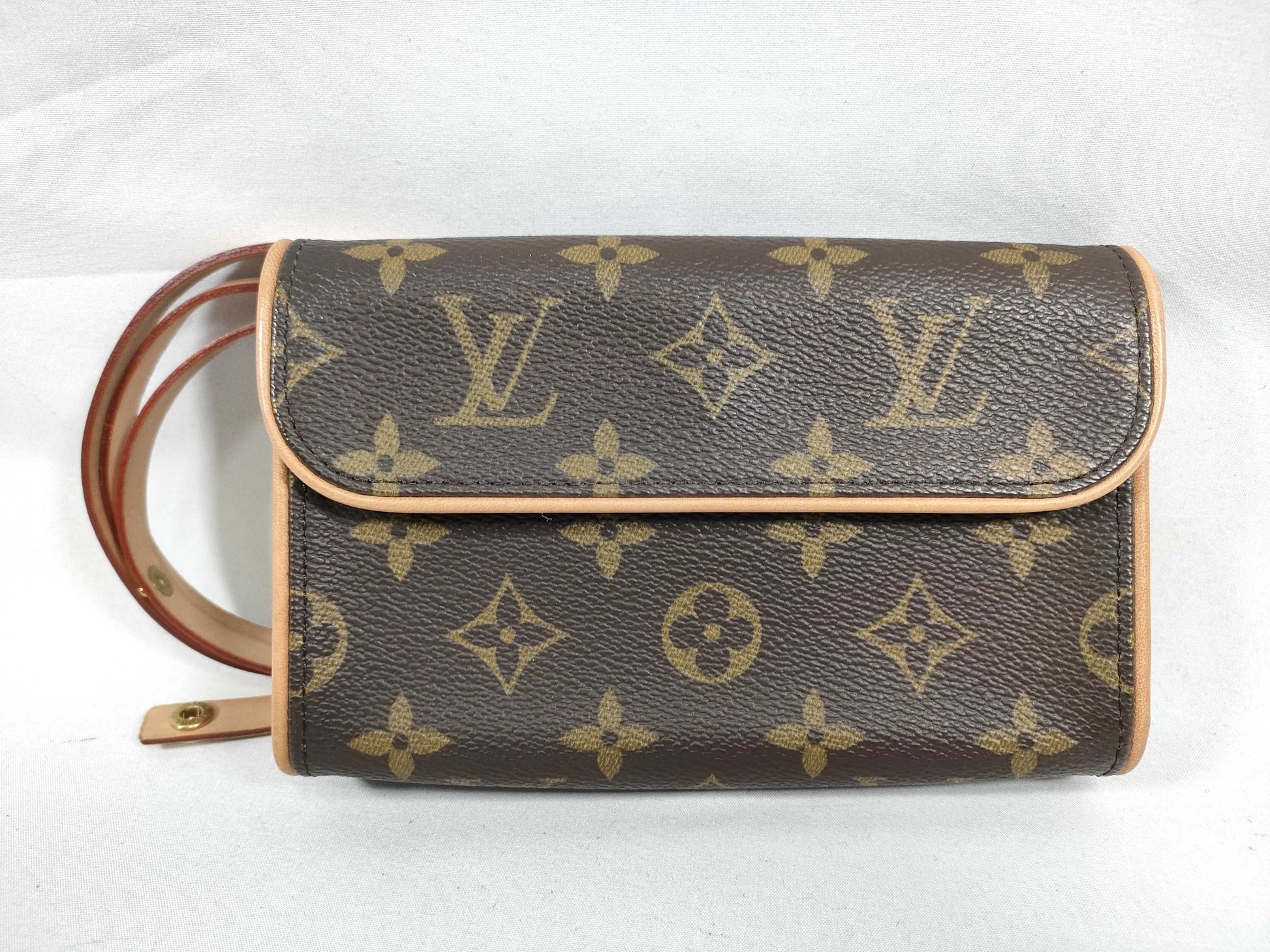 LOUIS VUITTON Monogram Louis Vuitton Monogram Pochette Florentine Waist Bag