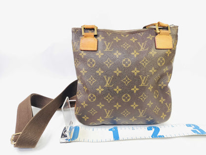 LOUIS VUITTON Monogram Louis Vuitton Monogram Bosfall Shoulder Bag