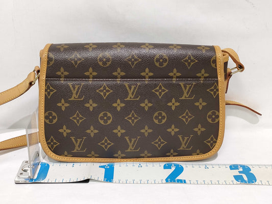 LOUIS VUITTON Monogram Louis Vuitton Sologne Shoulder Bag