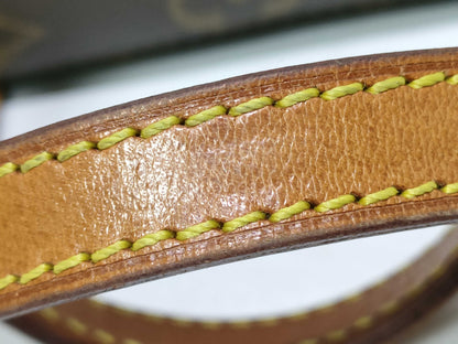 LOUIS VUITTON Monogram Louis Vuitton Spontini Handbag