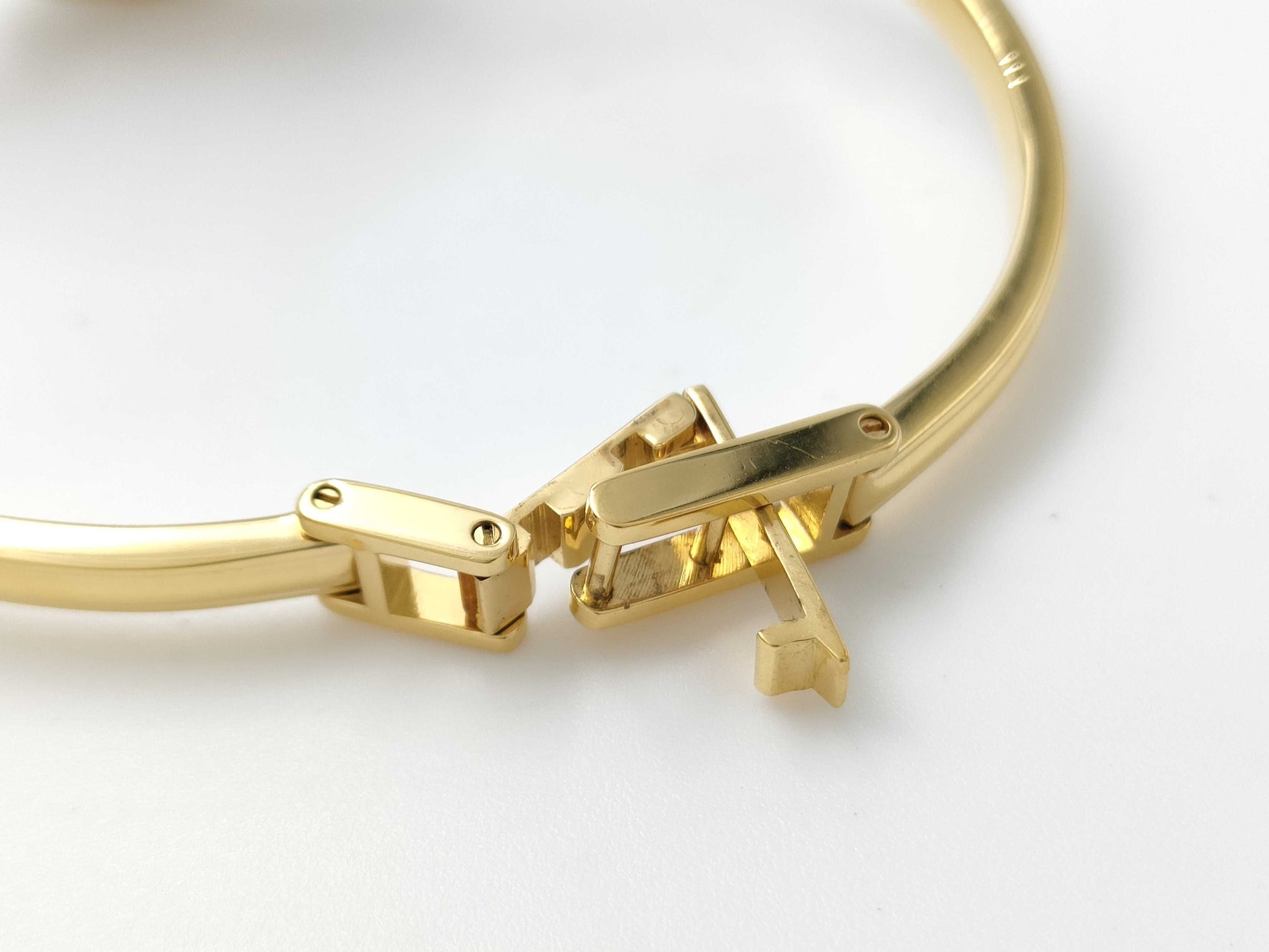 GUCCI Change Bezel 11/12 0550306 Quartz Women's Watch