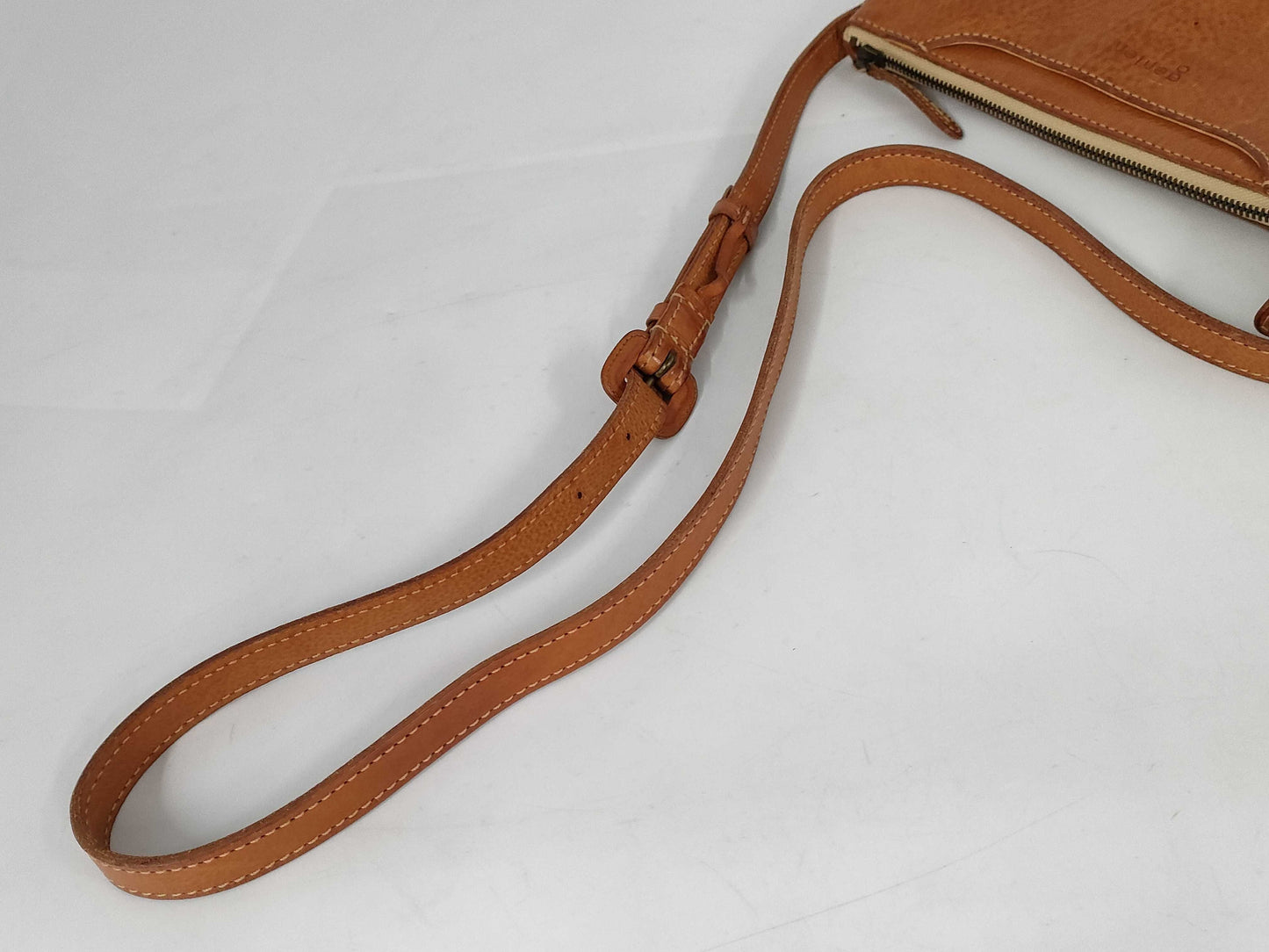 Genten Leather Shoulder Bag