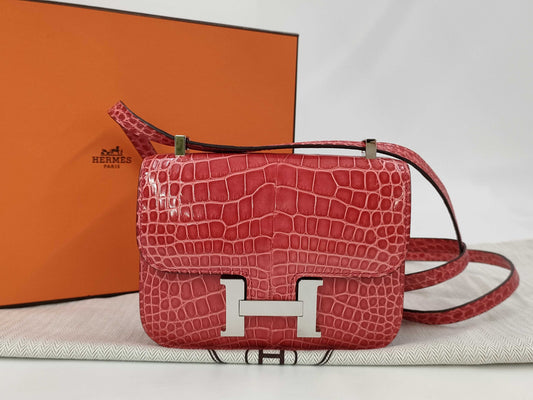HERMES Constance 14 Alligator C-Engraved Shoulder Bag