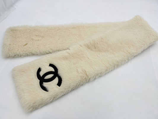 CHANEL Muffler Alpaca White Other Accessories