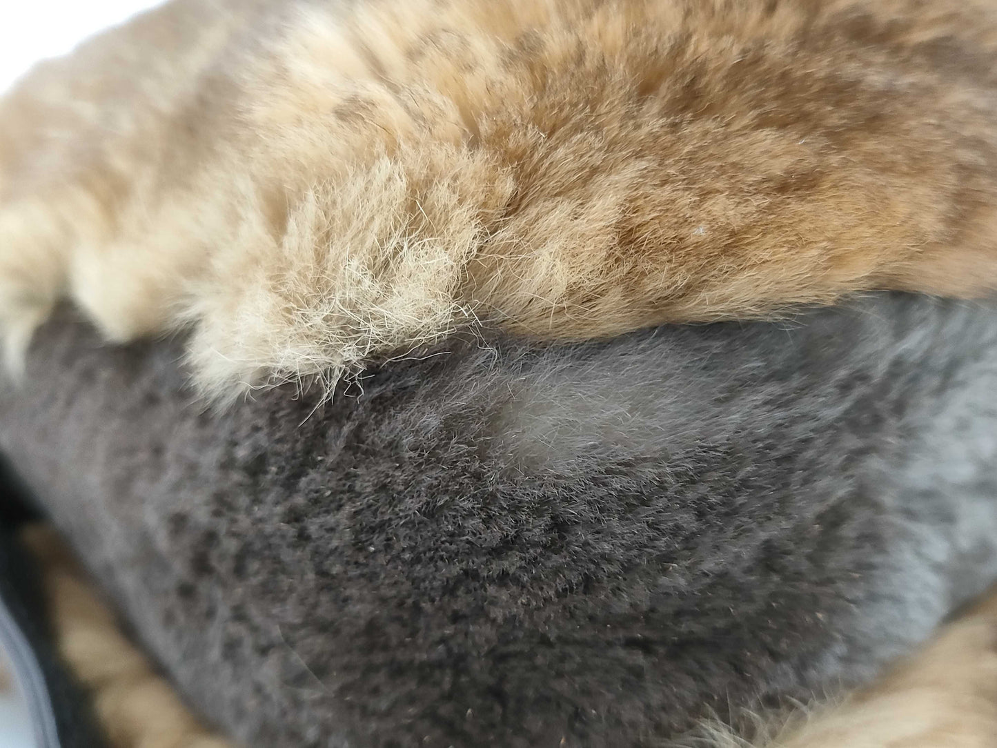 FENDI Mamma Bucket Fur Beige SS Handbag