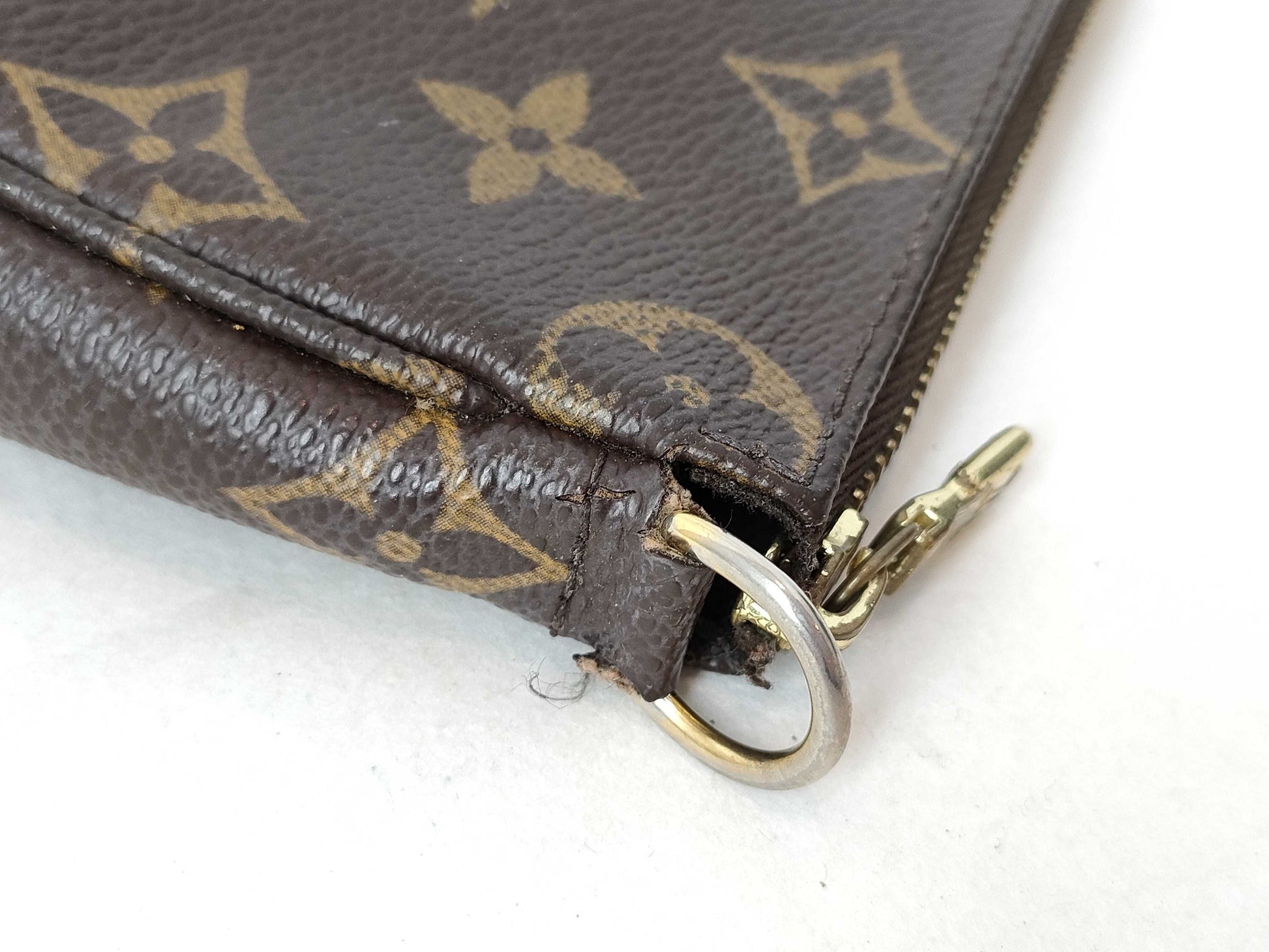 LOUIS VUITTON Monogram LV Monogram Pochette Accessory Pouch M51980 Strapless Pouch