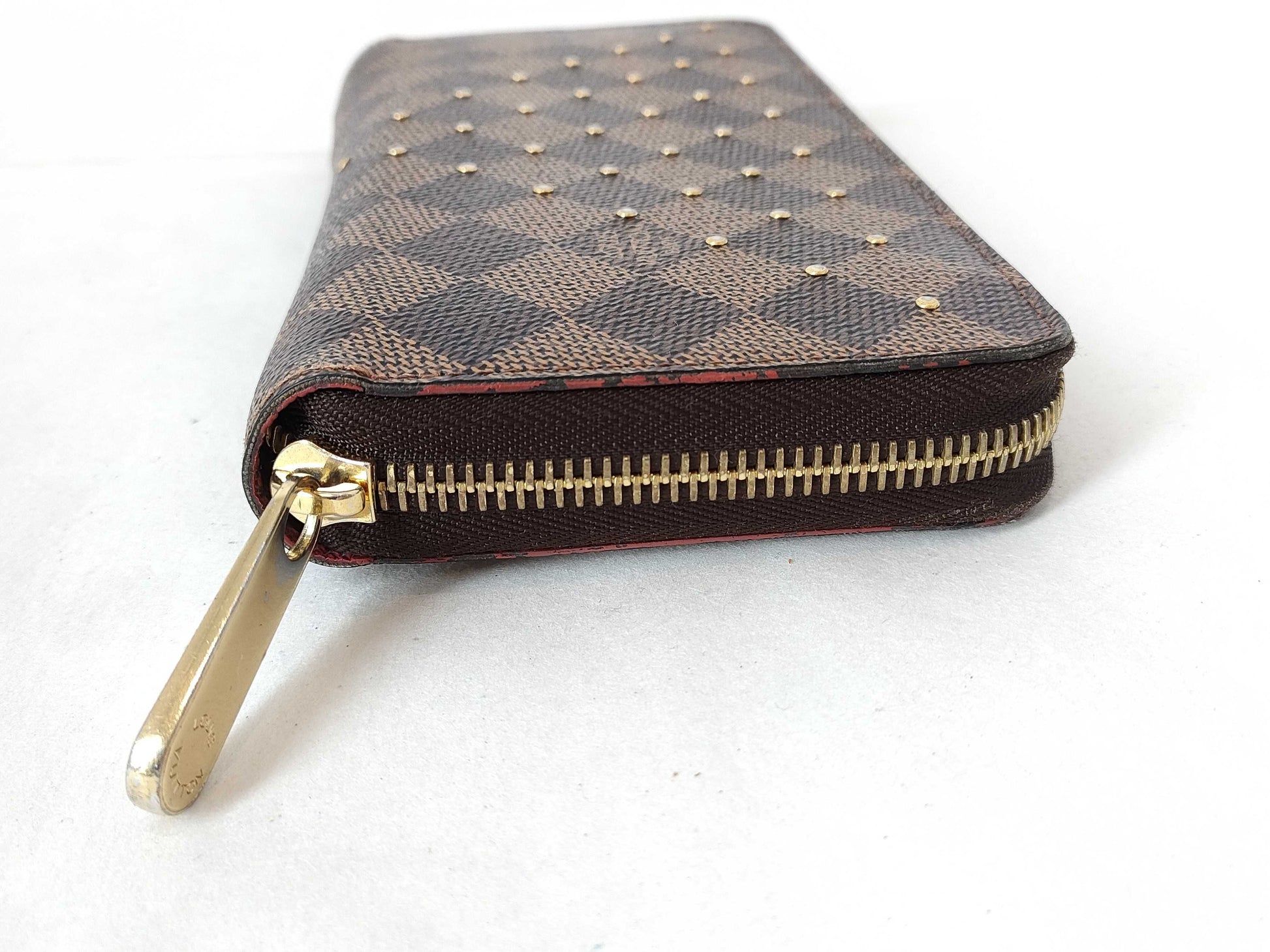 LOUIS VUITTON Damier LV Damier Studded Zippy Wallet N60122 Wallet