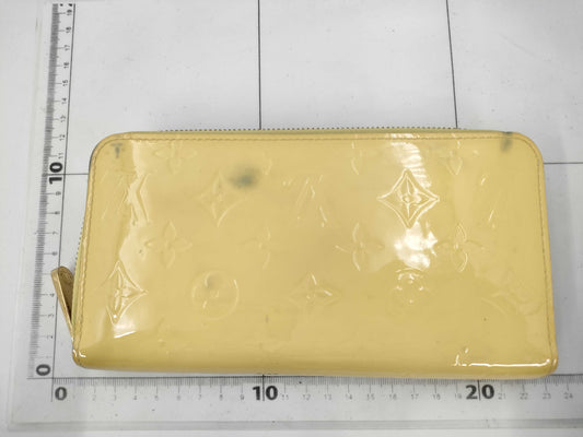 LOUIS VUITTON Branded Wallet Louis Vuitton Wallet