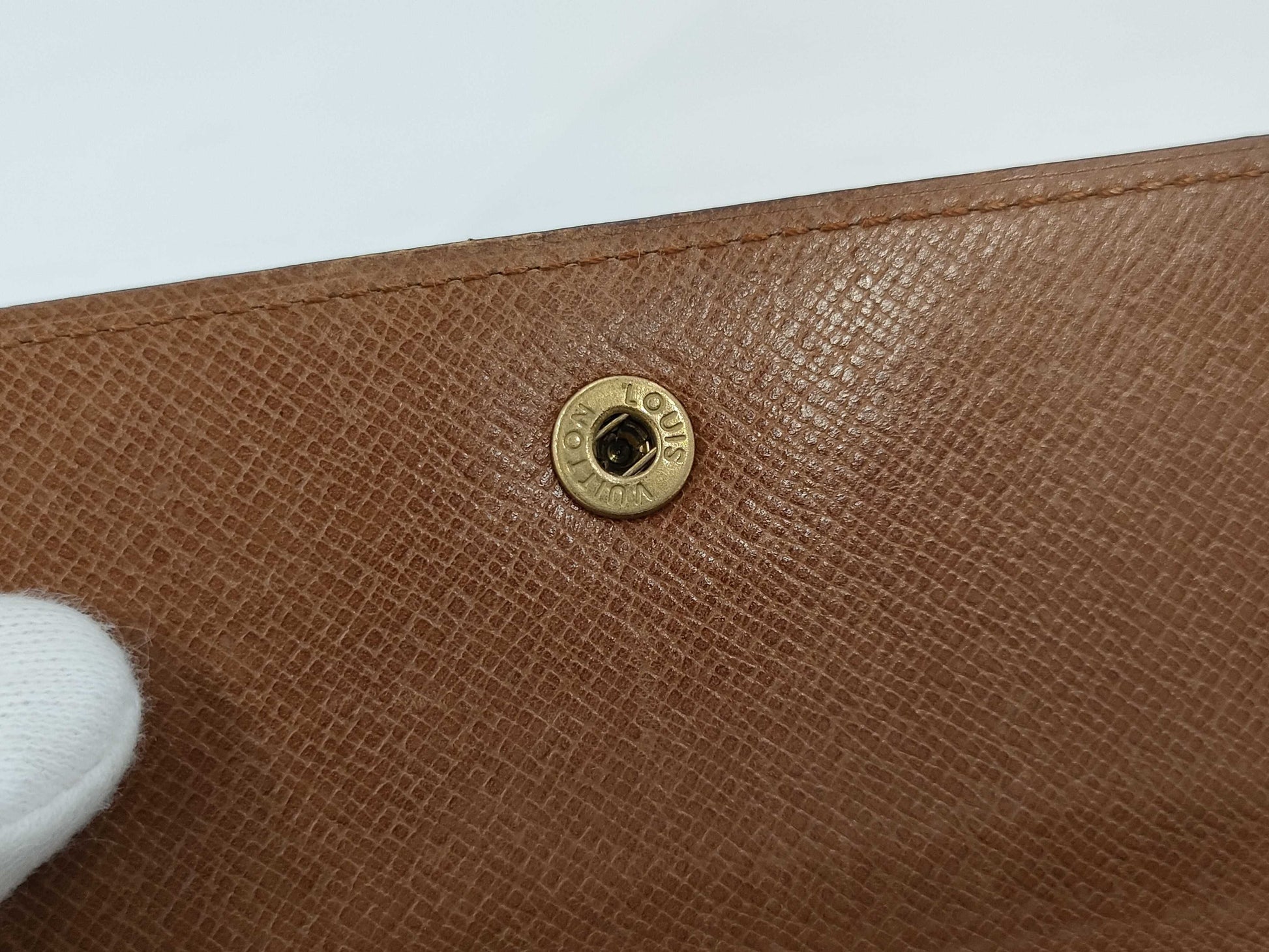 LOUIS VUITTON Branded Wallet Louis Vuitton Wallet