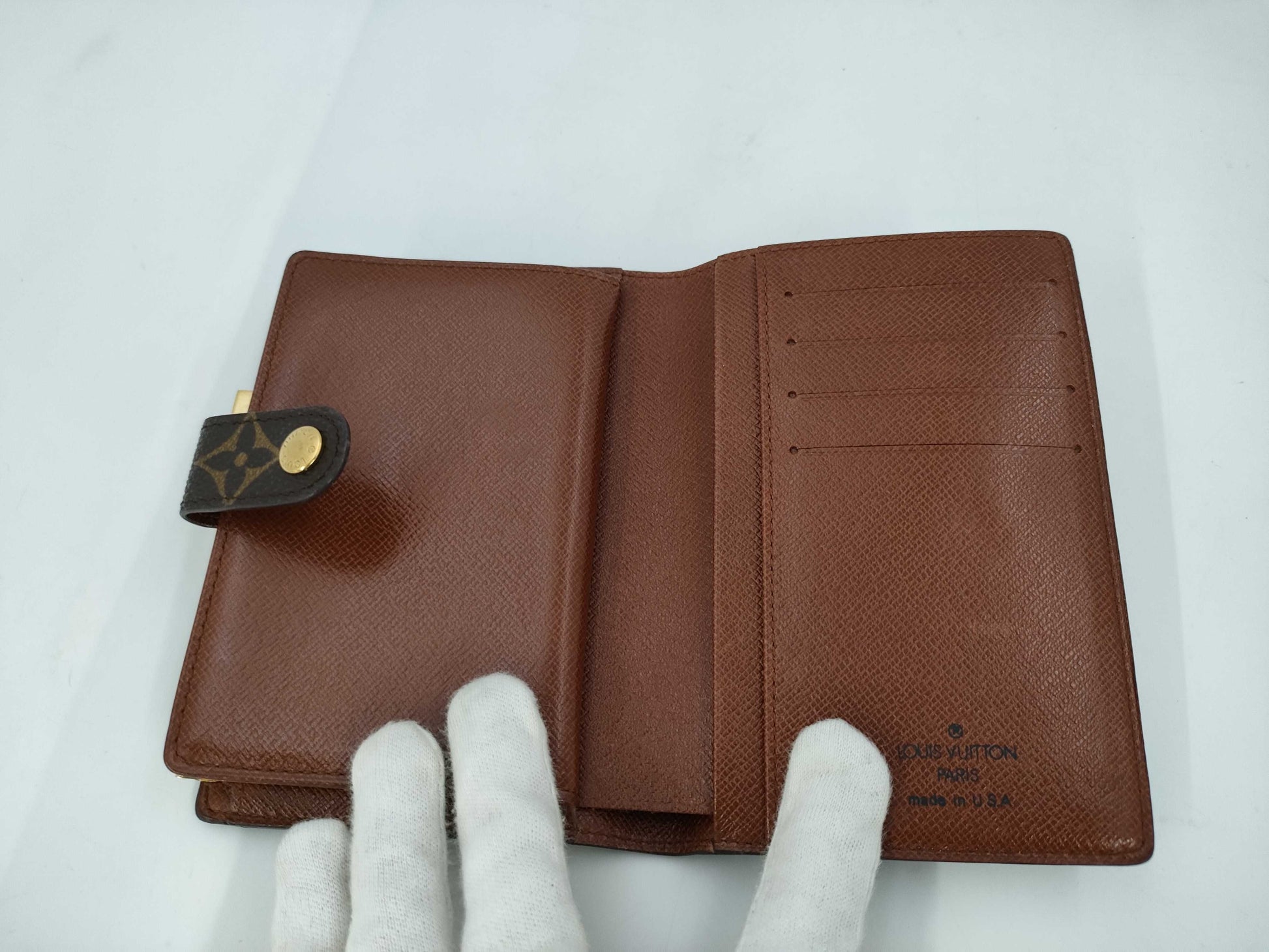 LOUIS VUITTON Branded Wallet Louis Vuitton Wallet