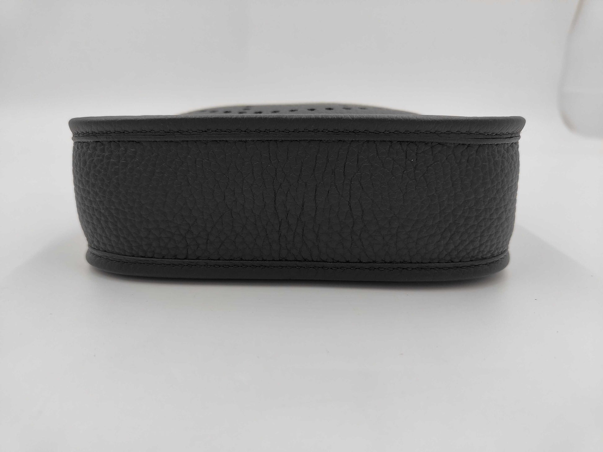 HERMES Mini Evelyn Amazone 16 TPM Black Black Gold Hardware W Engraved Shoulder Bag