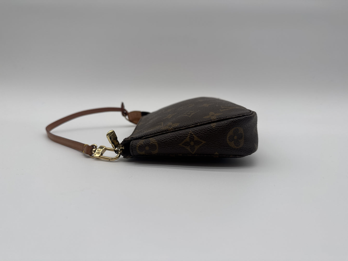 LOUIS VUITTON LOUIS VUITTON Pochette Accessoir Monogram Pouch Pouch