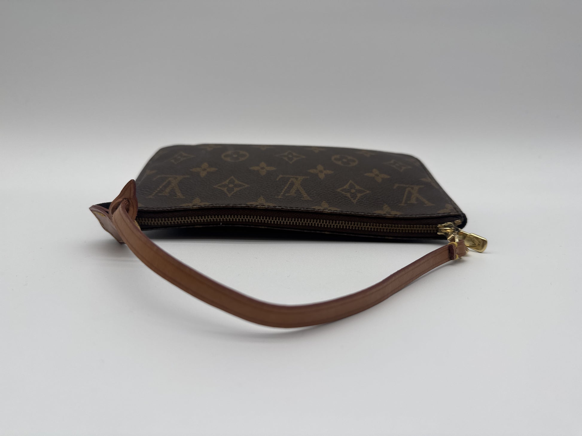 LOUIS VUITTON LOUIS VUITTON Pochette Accessoir Monogram Pouch Pouch