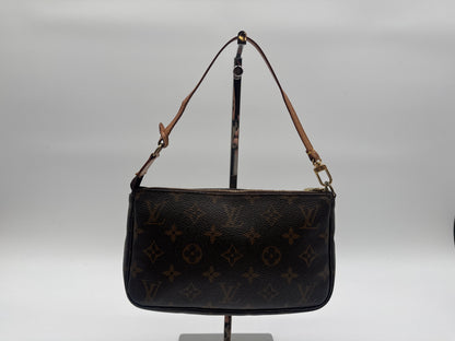 LOUIS VUITTON LOUIS VUITTON Pochette Accessoir Monogram Pouch Pouch