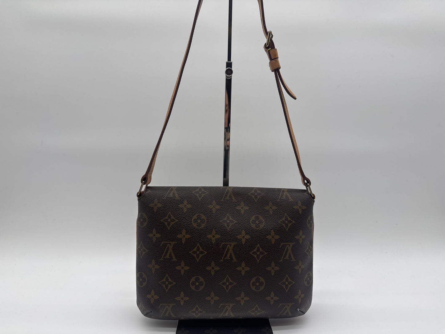 LOUIS VUITTON LOUIS VUITTON Shoulder Bag Muzzette Tango Monogram Shoulder Bag