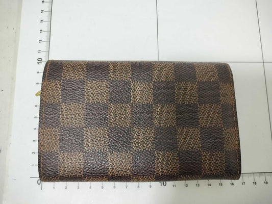 LOUIS VUITTON Damier Louis Vuitton Damier Porto Mone Vivie Dressor Wallet