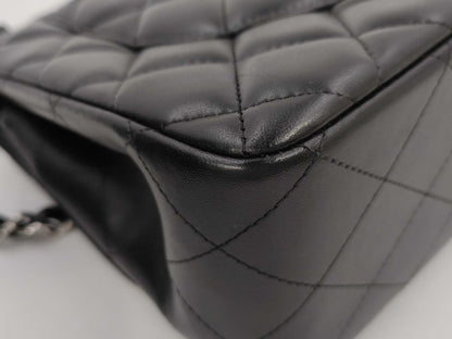 CHANEL A58600 Matlasse 30 Chain Shoulder Lambskin Black Silver Fittings W Flap 17th Shoulder Bag