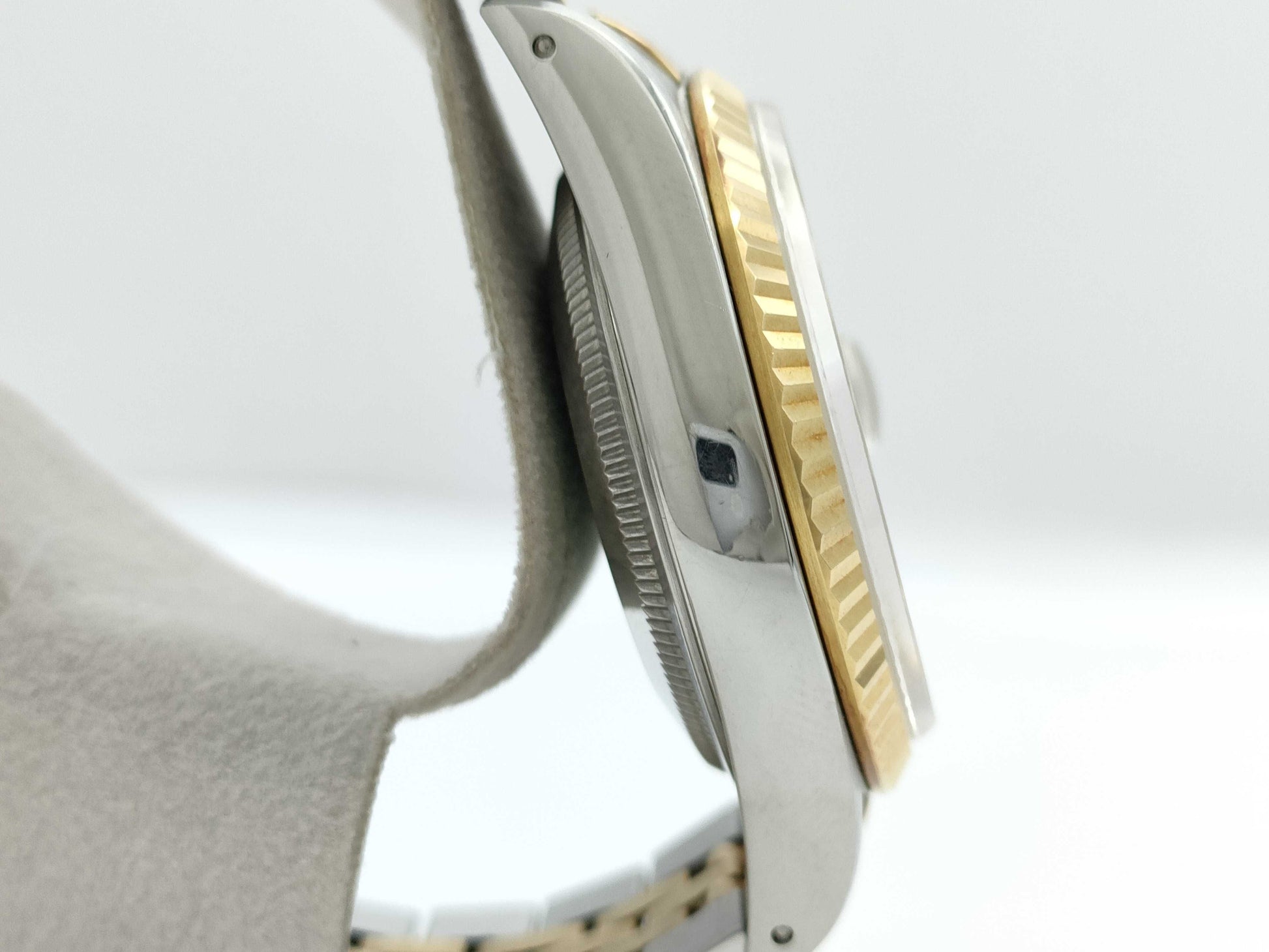 ROLEX 16233 X312180 Champagne Dial Jubilee Bracelet Men's Watch