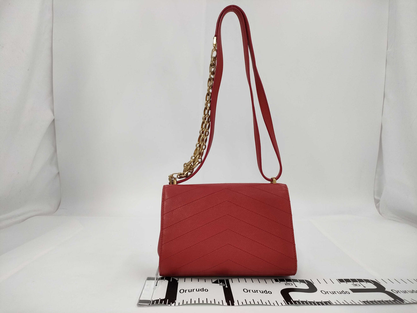CHANEL V-Stitch Cocomark Chain Red Shoulder Bag