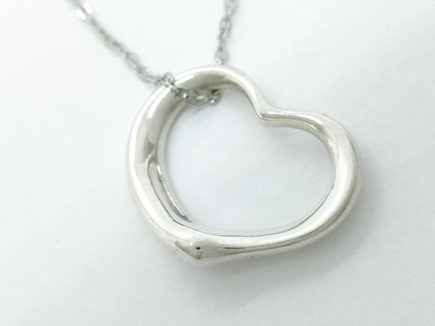 Tiffany & Co. Open Heart Necklace, 4.4g