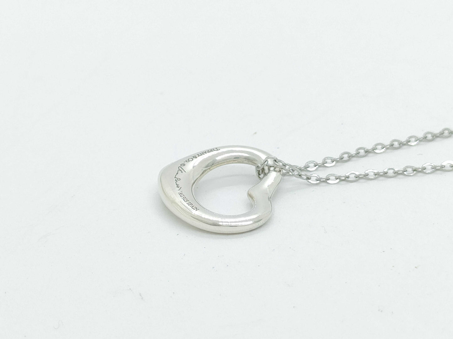 Tiffany & Co. Open Heart Necklace, 3.2g