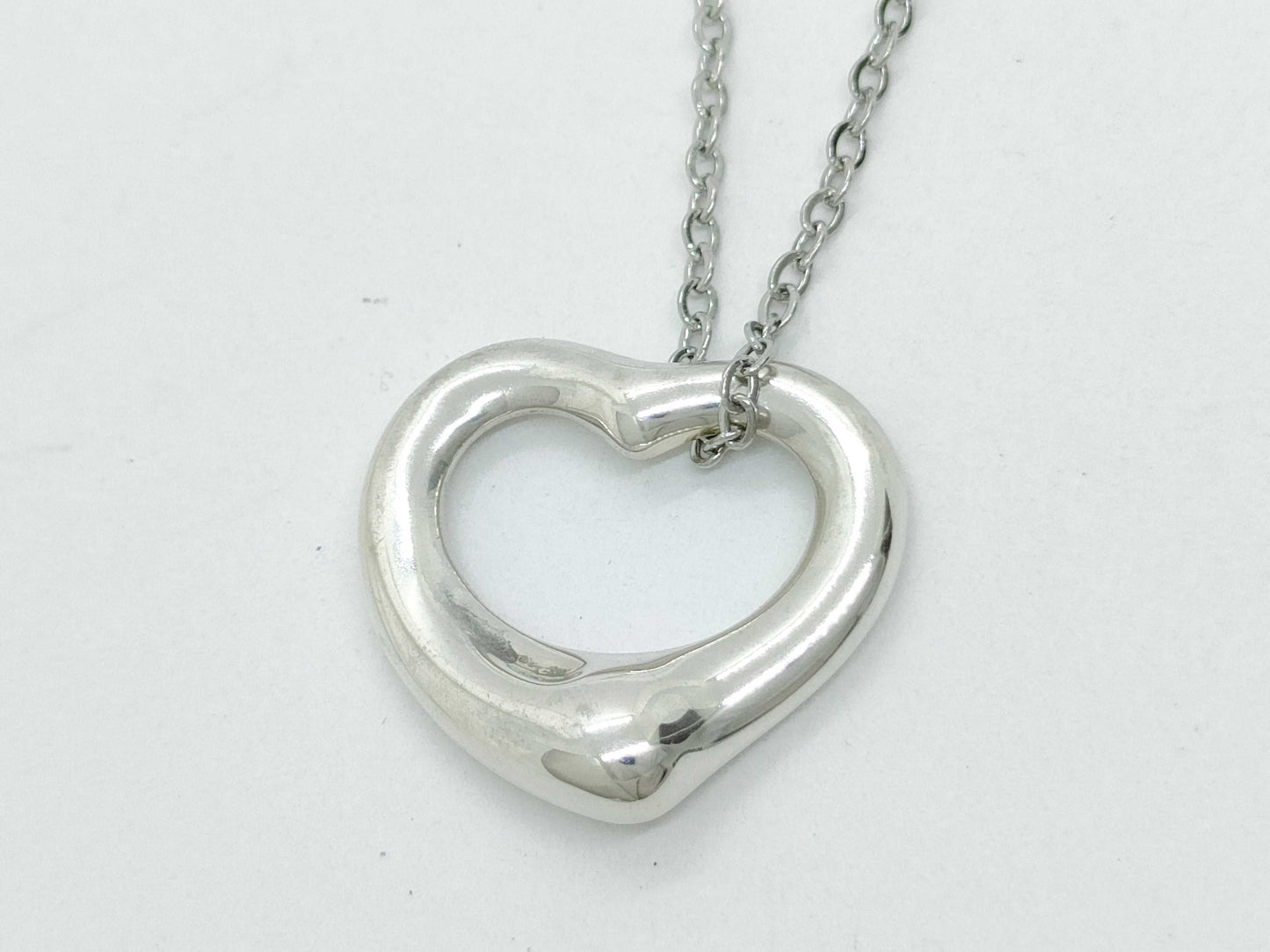 Tiffany & Co. Open Heart Necklace, 3.2g