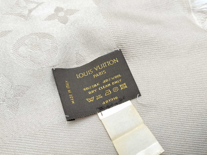 LOUIS VUITTON Louis Vuitton Beige Shawl Other Apparel