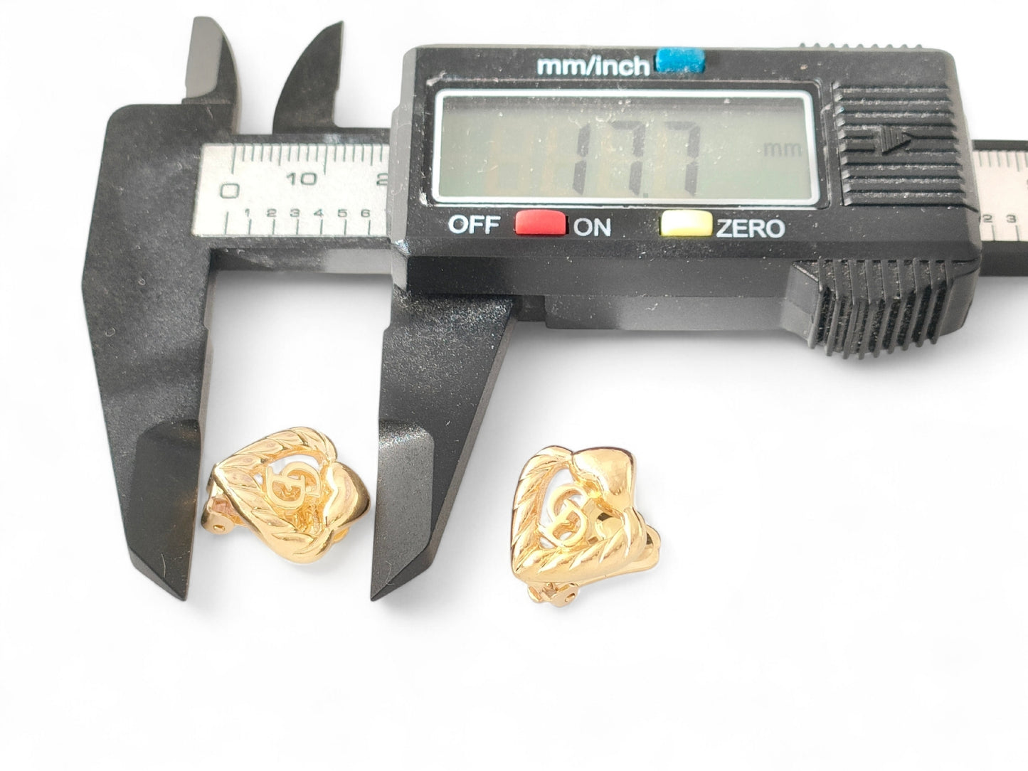 Dior Christian Dior, gold-toned, twisted heart design, logo, earrings, 5.6g ring