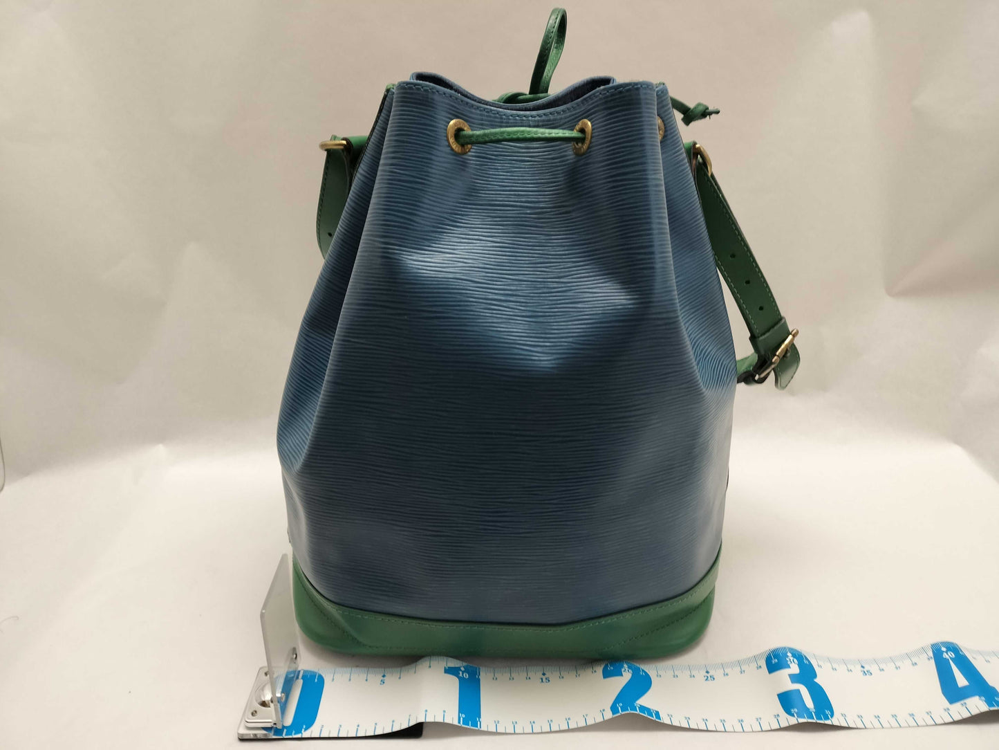 LOUIS VUITTON Epi Epi Noe Shoulder Bag Shoulder Bag