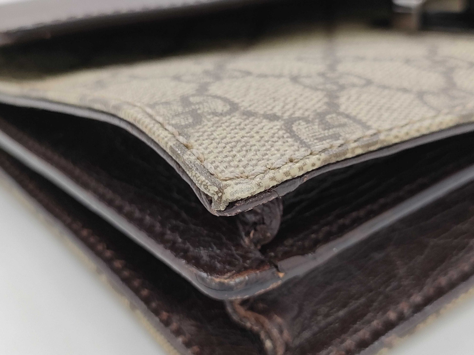 GUCCI GUCCI Gucci Niagara Calf GG Supreme Clutch Bag Leather Bag