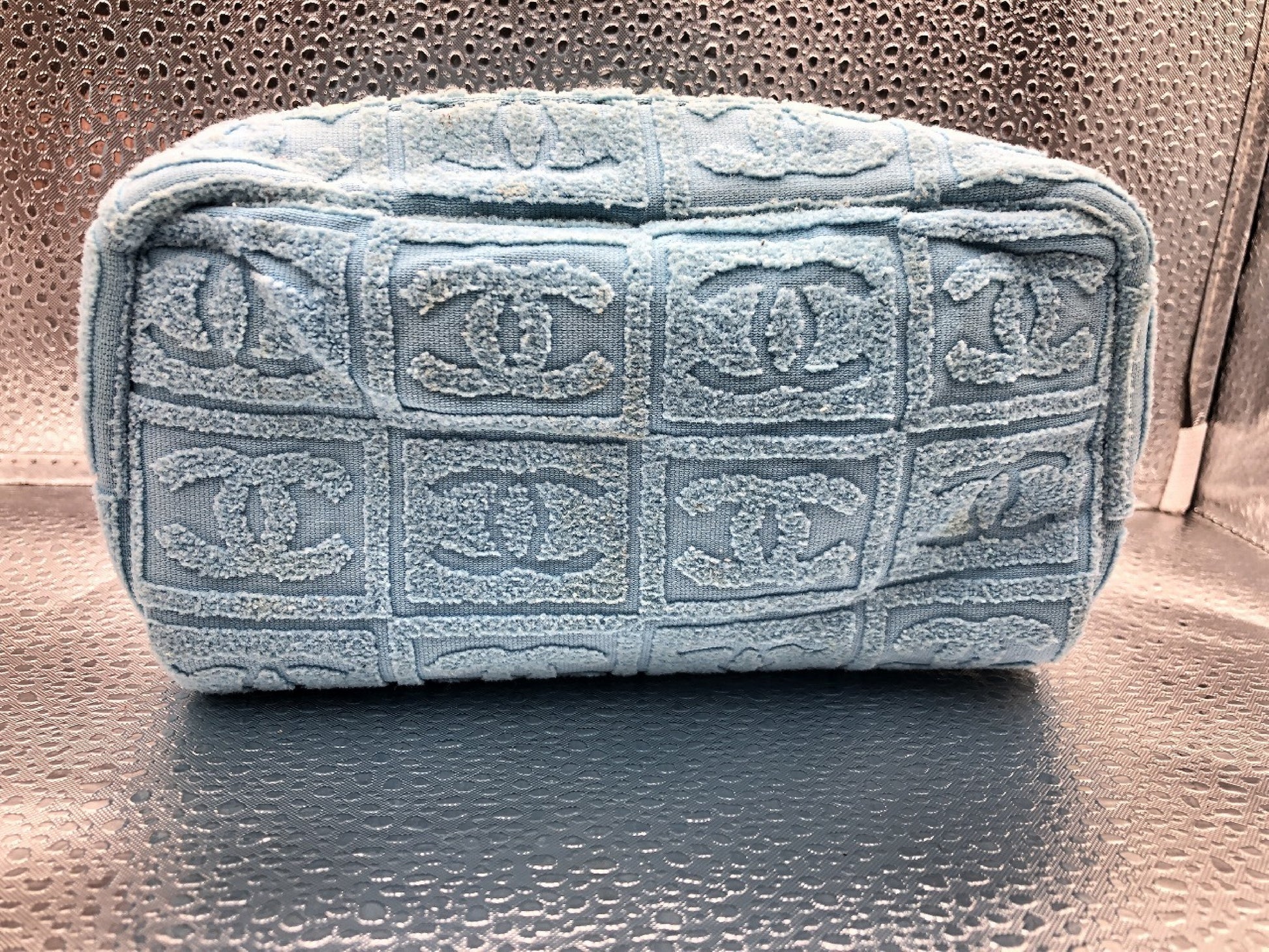 CHANEL Sportline Cocomark Cosmetics with Seal 7592628 Pile Fabric Light Blue Pouch