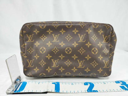 LOUIS VUITTON Monogram Louis Vuitton M47522 843 True Toilette 28 Monogram Pouch Second Bag Second Bag