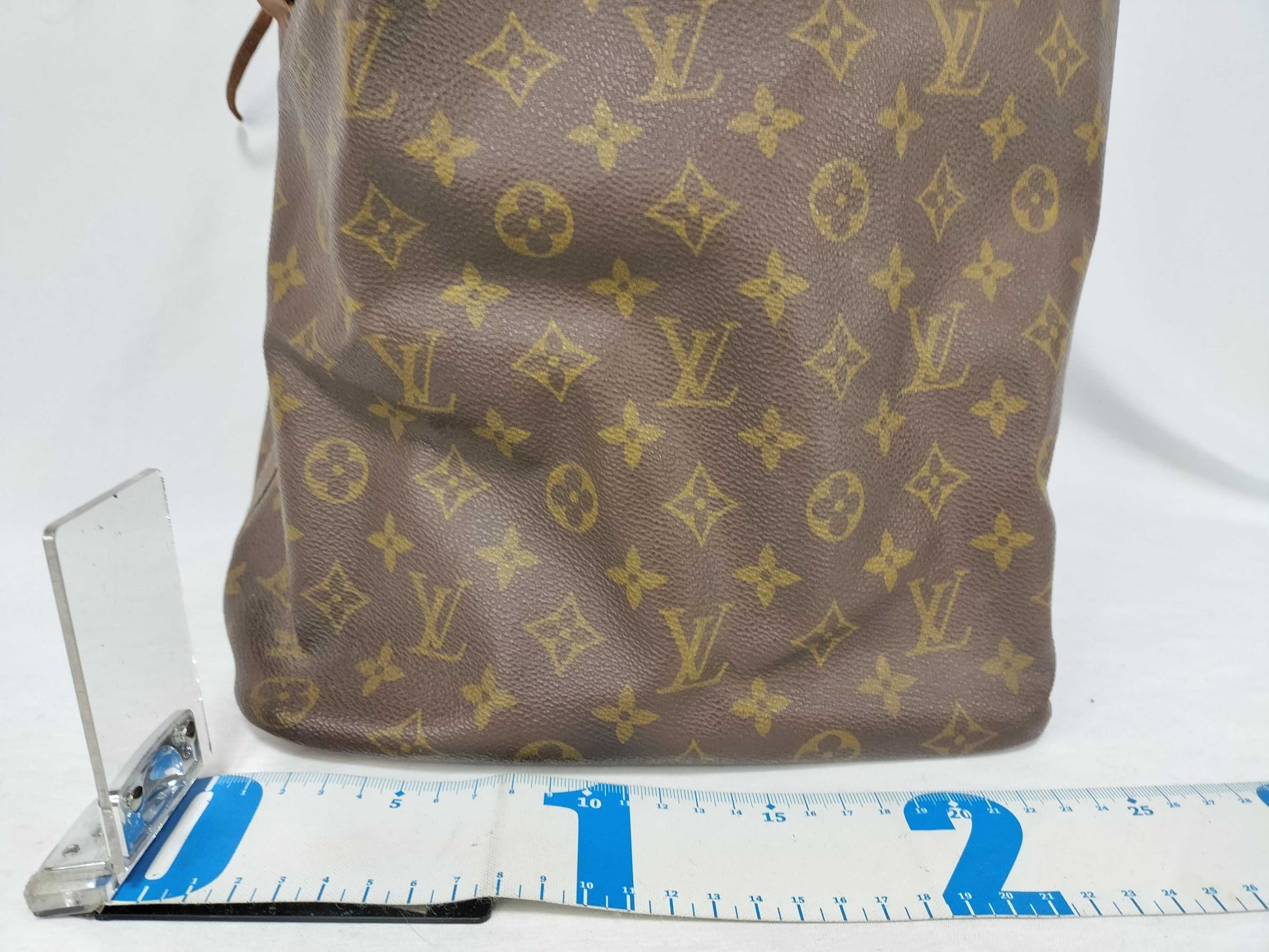 LOUIS VUITTON Monogram Louis Vuitton M42226 Petit Noe Shoulder Bag Monogram Shoulder Bag