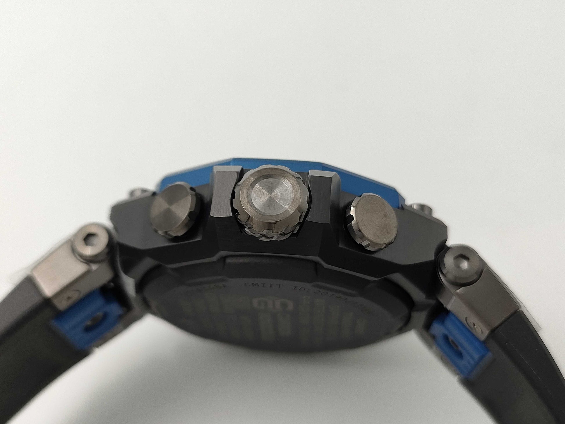 CASIO MTG-B2000B-1A2JF 211348A0084 Solar Men's Watch