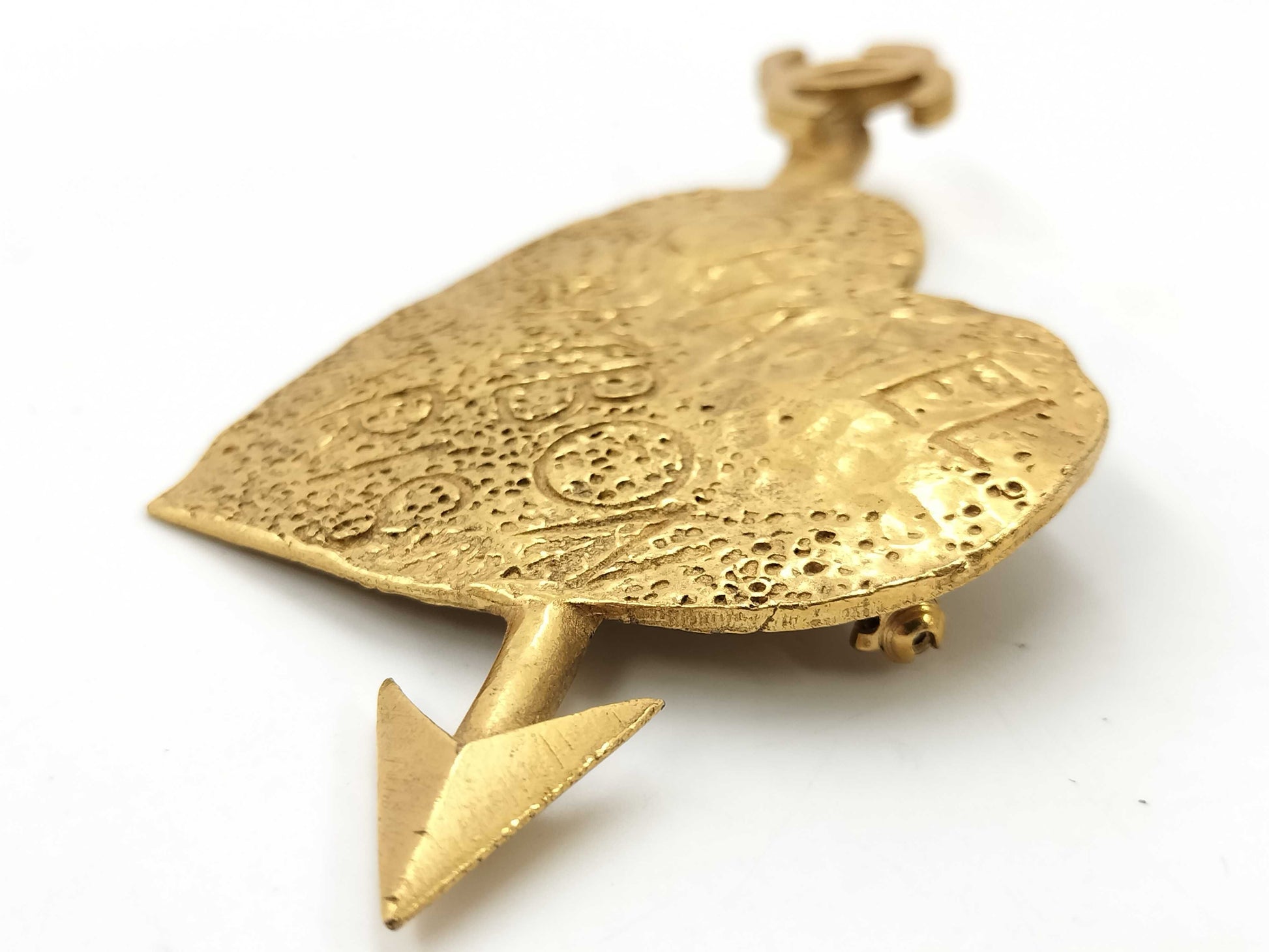CHANEL 93A Brooch Heart Arrow Cocomark GP Gold Brooch