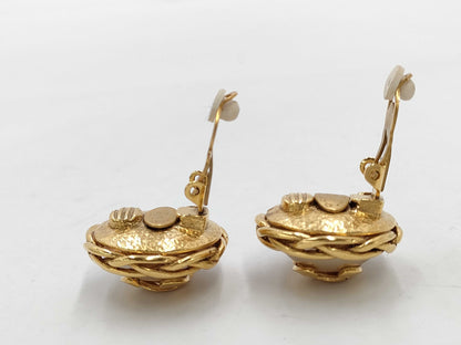CHANEL 95P Faux Pearl Cocomark GP Gold Earrings