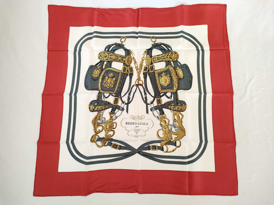 HERMES Carre Hermes Scarf Red/White Scarf