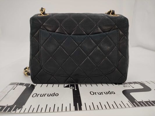 CHANEL Mini Matlasse 18 Lambskin Chain Shoulder Bag 1682993 Shoulder Bag