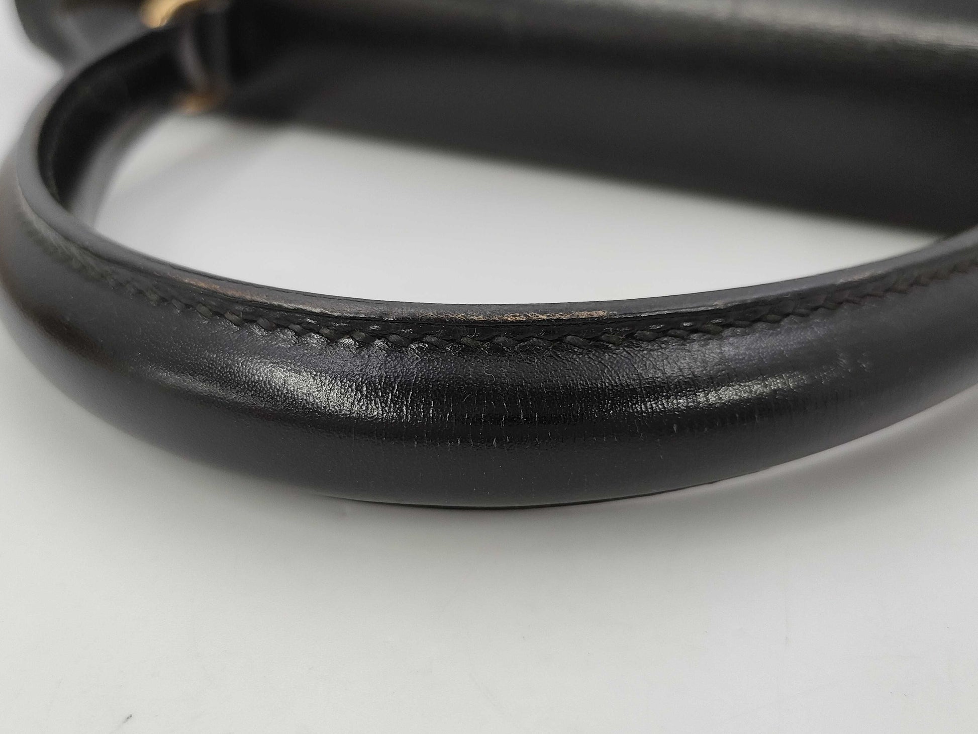 HERMES Kelly 28 Box Calf Black Gold Fittings Inseam 〇T Engraved Handbag