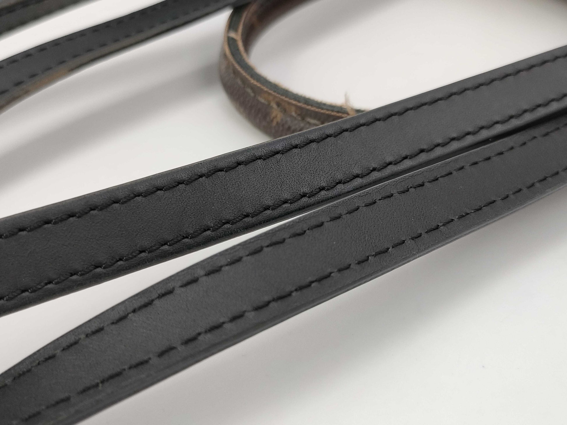 LOUIS VUITTON Louis Vuitton Monogram Giant Reverse On the Go MM Tote Bag