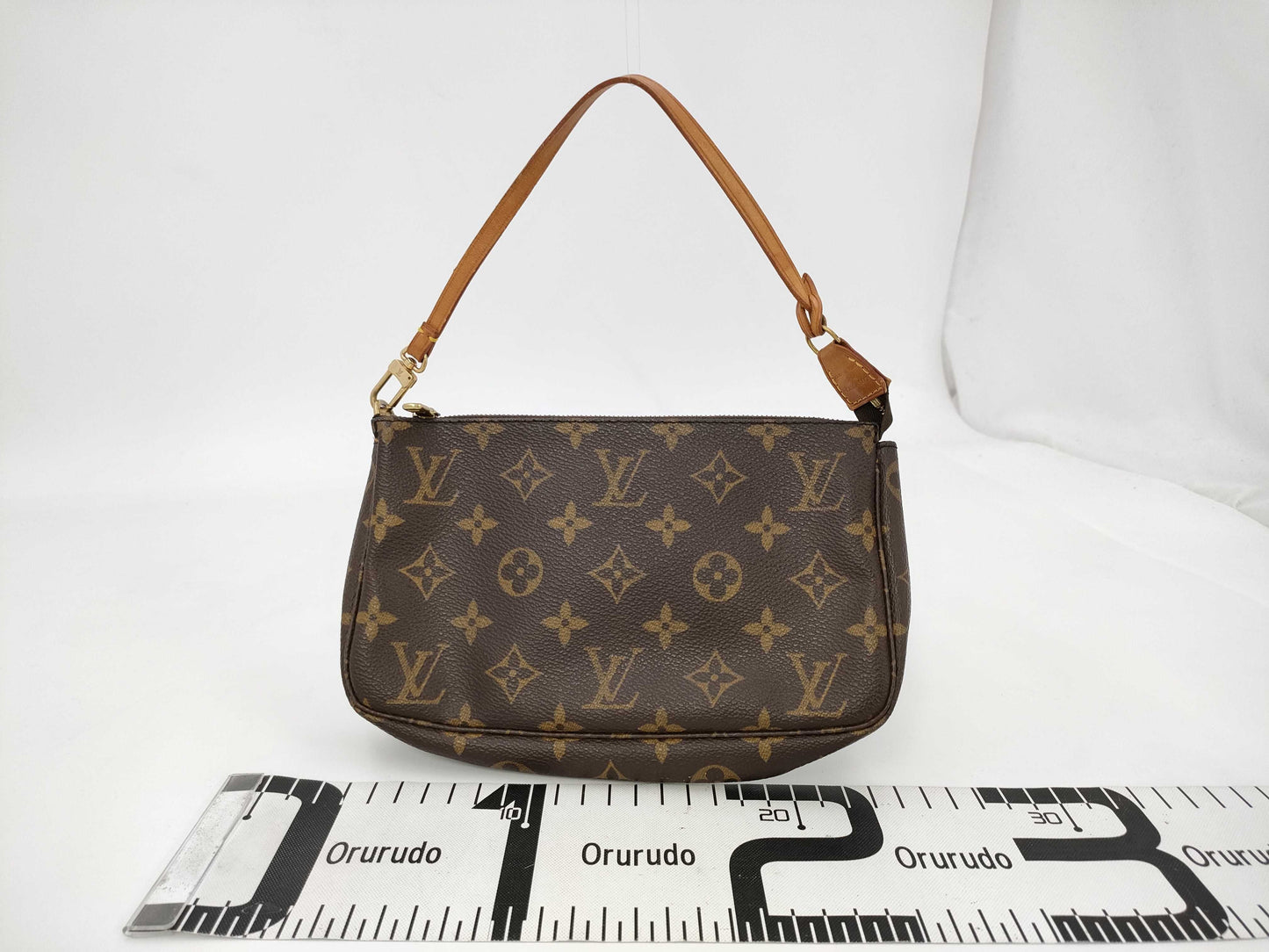 LOUIS VUITTON Louis Vuitton Monogram Accessoir Pouch