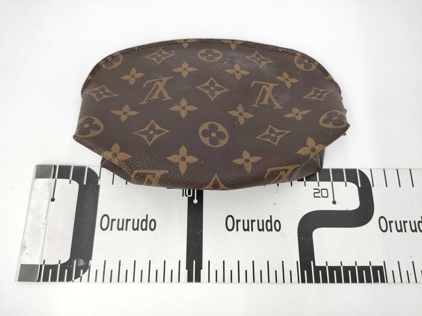 LOUIS VUITTON Louis Vuitton Monogram Cosmetic Pouch Pouch