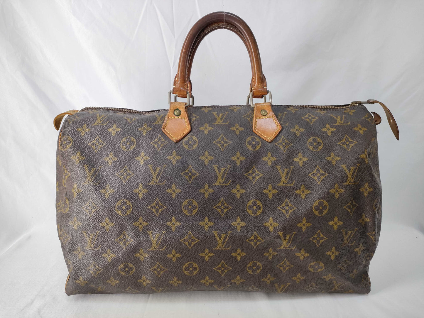 LOUIS VUITTON Monogram Louis Vuitton Speedy 40 Monogram Boston Bag