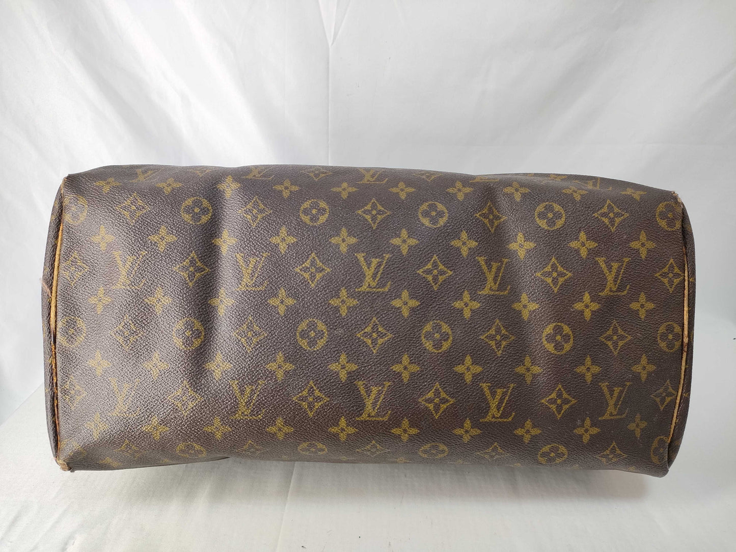 LOUIS VUITTON Monogram Louis Vuitton Speedy 40 Monogram Boston Bag