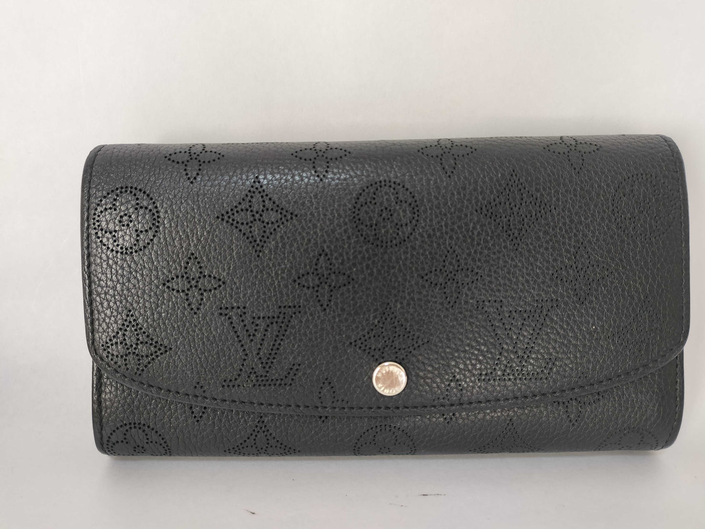 LOUIS VUITTON Mahina Louis Vuitton Porte-Feuille Iris Wallet M60143 Wallet